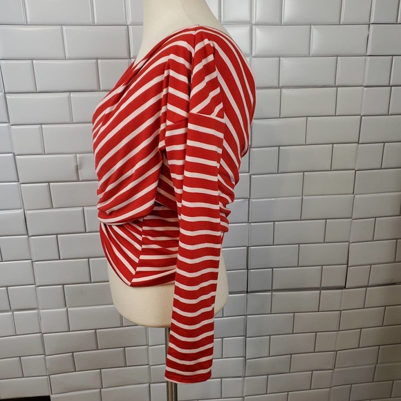 NWT FASHION NOVA | SUPERLOVE CROP RED WHITE STRIPED TOP CURVY PLUS SIZE 2X - Picture 10 of 14
